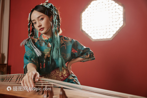 雅韵新传 当国风美女邂逅古筝，专业摄像如何定格东方美学